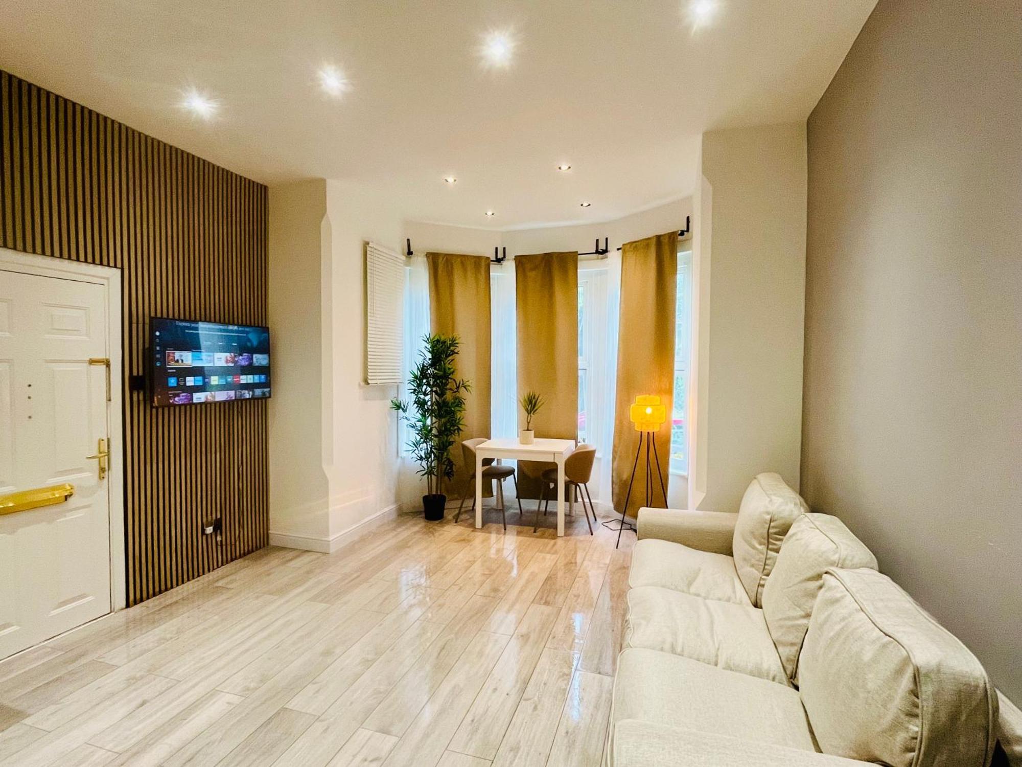 Modern Flat With Garden- 10Min Uber To Harry Potter Studios Watford  Buitenkant foto